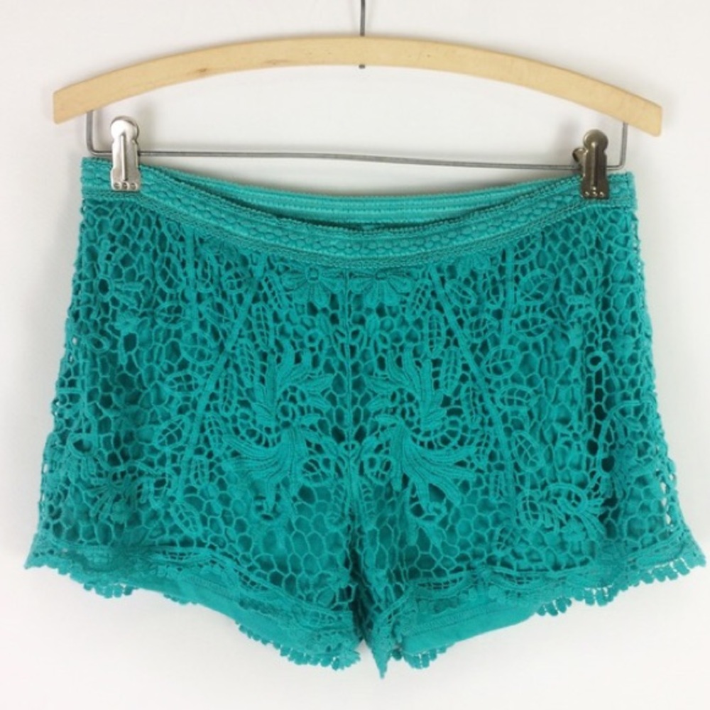 EUC S/P teal shorts